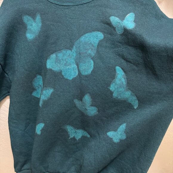 Vintage Fruit of the Loom Hand-Dyed Butterfly Crewneck Sweater XL - Picture 2 of 5